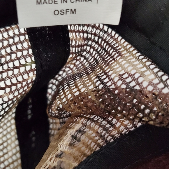 Hard Core Hunter Infinity Trucker Camo Deer Patch Hat - Picture 9 of 9